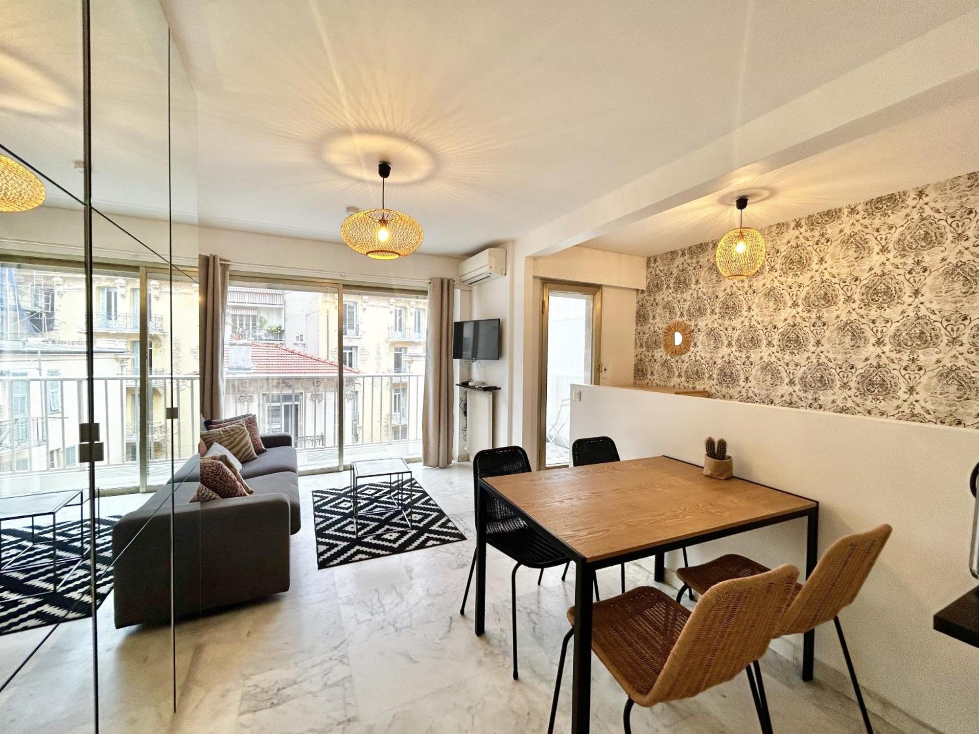 Aparthotel Riviera: Quiet Studio with AC and Terrace in Nice Carré d'Or Exterior photo