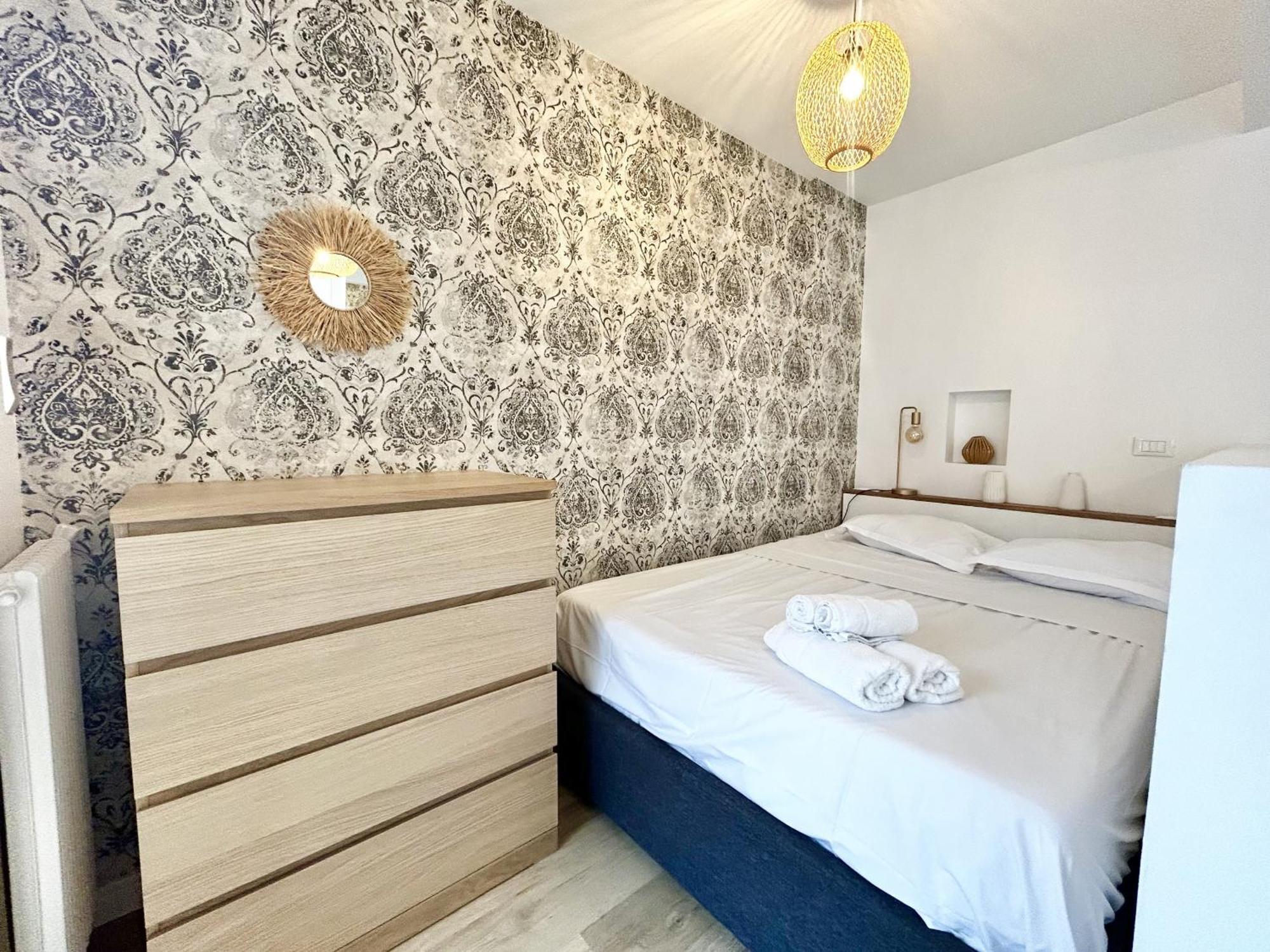Aparthotel Riviera: Quiet Studio with AC and Terrace in Nice Carré d'Or Exterior photo